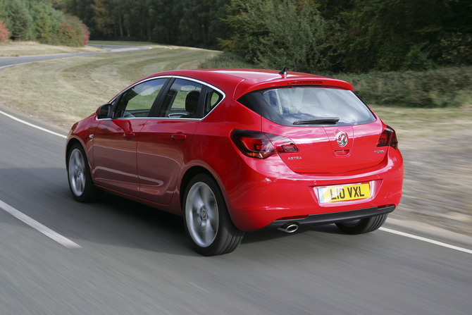 Vauxhall Astra Hatchback 1.4 100hp Exclusiv Vauxhall Astra Hatchback 1.4 100hp Exclusiv