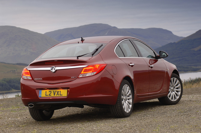 Vauxhall Insignia Hatchback 2.0 CDTi 160hp SRi VX-Line 4x4 Vauxhall Insignia Hatchback 2.0 CDTi 160hp SRi VX-Line 4x4