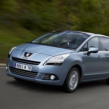 Peugeot 5008 Executive 1.6 HDi 110 FAP CVM6 Peugeot 5008 Executive 1.6 HDi 110 FAP CVM6