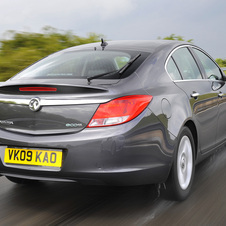 Opel Insignia ecoFLEX 2.0 CDTI 160cv Cosmo Opel Insignia ecoFLEX 2.0 CDTI 160cv Cosmo