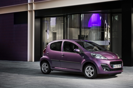 Peugeot 107 Sportium 1.0i Peugeot 107 Sportium 1.0i