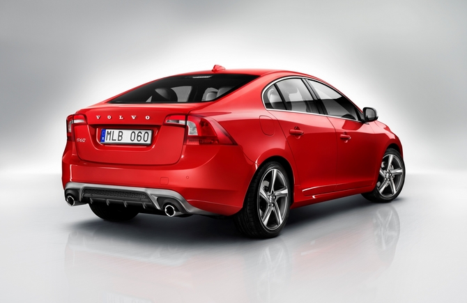 Volvo S60 D3 150 R-Design Volvo S60 D3 150 R-Design
