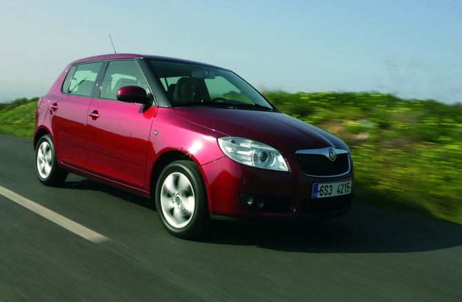 Skoda Fabia 1.6 16v Elegance Aut. TOPPER Skoda Fabia 1.6 16v Elegance Aut. TOPPER