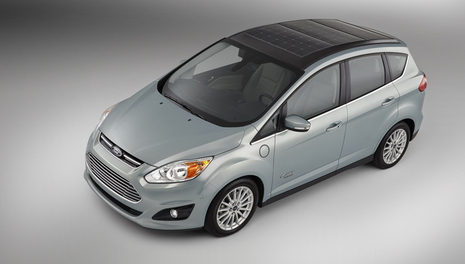 The C-Max Solar Energi gets solar cells mounted along the length of the roof The C-Max Solar Energi gets solar cells mounted along the length of the roof