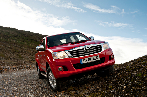 Toyota Hilux 4x4 2.5 D-4D Trial Toyota Hilux 4x4 2.5 D-4D Trial
