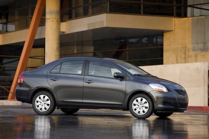Toyota Yaris Sedan 4-Spd AT Toyota Yaris Sedan 4-Spd AT