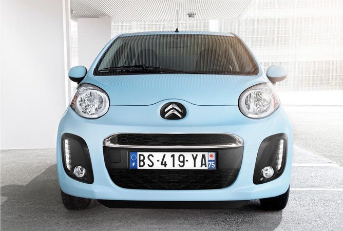 Redesigned Citroen C1 Has 99g/km Emissions, New Transmission and LED Running Lights Redesigned Citroen C1 Has 99g/km Emissions, New Transmission and LED Running Lights