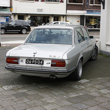 BMW 3.3 Li