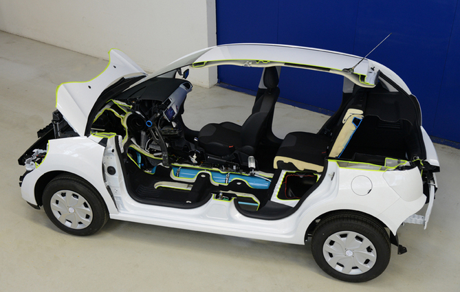 Os primeiros modelos a receberem esta tecnologia serão o Citroën C3 e o Peugeot 208 Os primeiros modelos a receberem esta tecnologia serão o Citroën C3 e o Peugeot 208