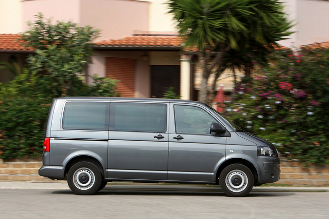Volkswagen Caravelle 2.0 BiTDI Comfortline lang 4Motion Volkswagen Caravelle 2.0 BiTDI Comfortline lang 4Motion