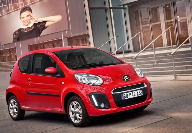 Redesigned Citroen C1 Has 99g/km Emissions, New Transmission and LED Running Lights Redesigned Citroen C1 Has 99g/km Emissions, New Transmission and LED Running Lights