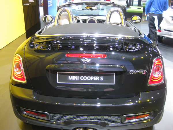 MINI (BMW) MINI Cooper S Roadster MINI (BMW) MINI Cooper S Roadster