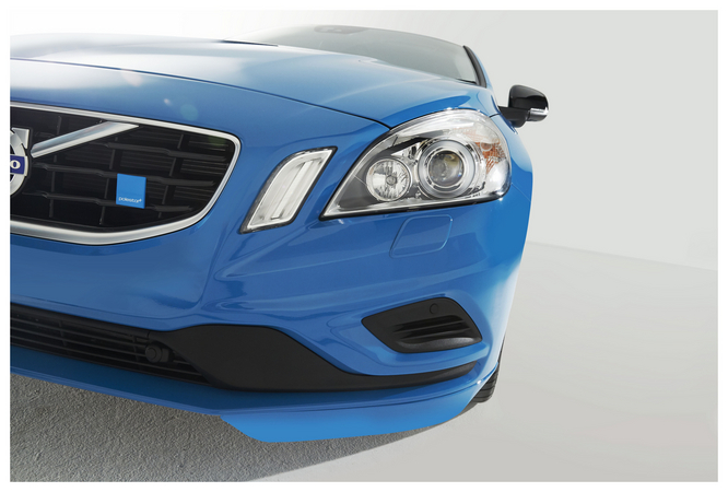 1684 kg - identique à la S60 T6 R-Design standard 1684 kg - identique à la S60 T6 R-Design standard