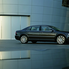 Volkswagen Phaeton 4.2I V8 Tiptronic 4M 4L. Volkswagen Phaeton 4.2I V8 Tiptronic 4M 4L.