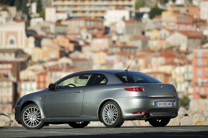 Alfa Romeo GT 1.9 JTDm Q2 170cv Alfa Romeo GT 1.9 JTDm Q2 170cv