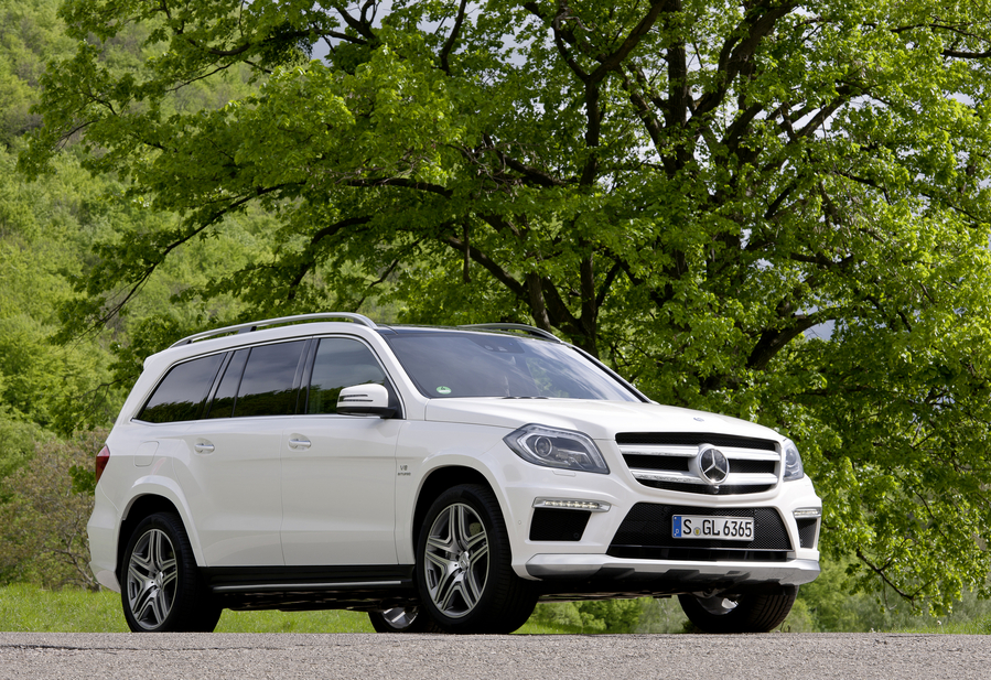 The GL63 gets a new front end that is more vertical and larger air intakes