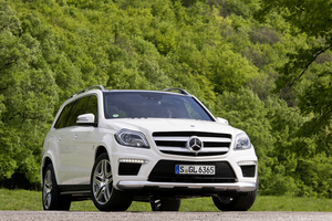 GL63 AMG a 7 Passenger SUV with 557hp, Bi-Turbo V8