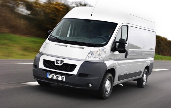Peugeot Boxer 333 Pro L3H3 2.0 BlueHDi Peugeot Boxer 333 Pro L3H3 2.0 BlueHDi