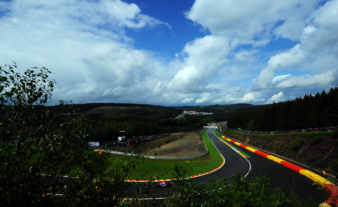 Vettel conquers pole in Spa Vettel conquers pole in Spa