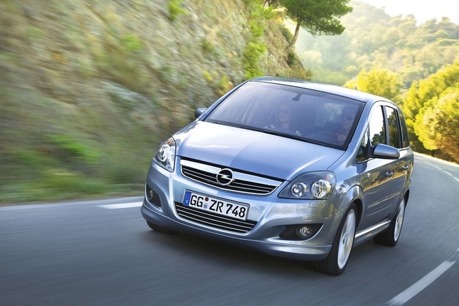 Opel Zafira 1.9 CDTI Automatic Opel Zafira 1.9 CDTI Automatic
