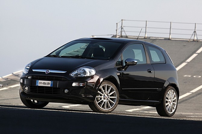 Fiat Punto Evo 1.4 MultiAir 16v 105cv Racing Fiat Punto Evo 1.4 MultiAir 16v 105cv Racing