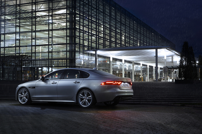 Jaguar XF 3.0 Portfolio Jaguar XF 3.0 Portfolio