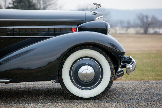 Cadillac Series 30 Five-Passenger Town Sedan by Fleetwood Cadillac Series 30 Five-Passenger Town Sedan by Fleetwood