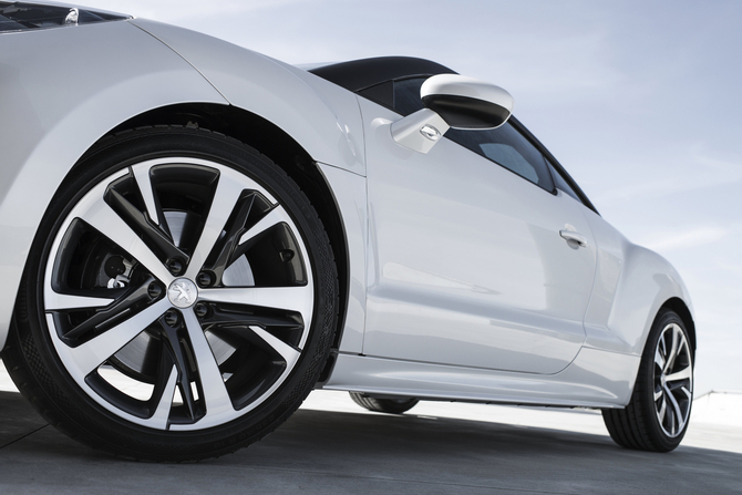 When it goes on sale, it will have a variety of personalization options available including many wheel and roof options When it goes on sale, it will have a variety of personalization options available including many wheel and roof options