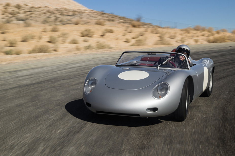 Both the 718 and 250 GT were sold as customer racers