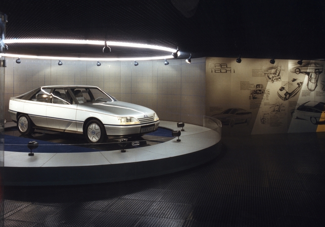 Opel TECH I Opel TECH I