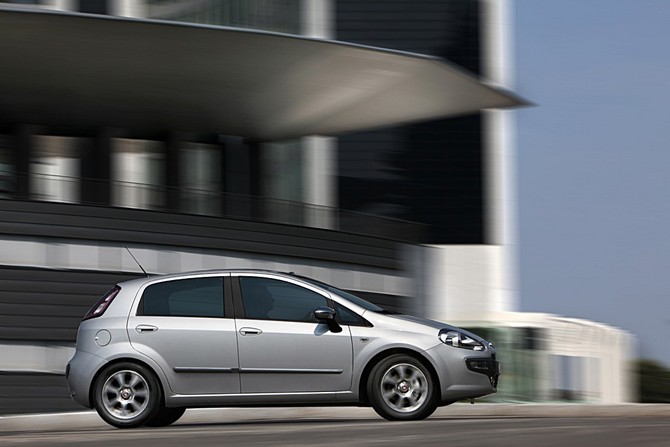 Fiat Punto Evo 1.3 Multijet 16v 75cv Dynamic Style Fiat Punto Evo 1.3 Multijet 16v 75cv Dynamic Style