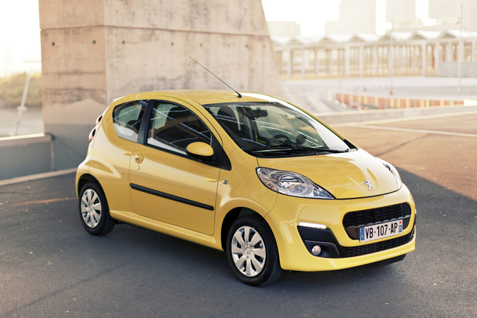 Renewed Peugeot 107 Has Daytime Running LEDs and Better Emissions Renewed Peugeot 107 Has Daytime Running LEDs and Better Emissions