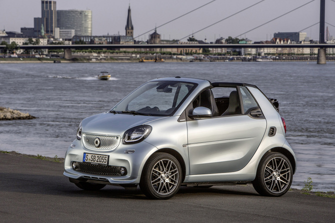 smart fortwo cabrio BRABUS smart fortwo cabrio BRABUS