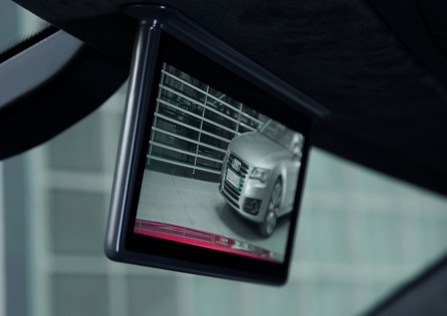 The display is from Samsung and 7.7in diagonally The display is from Samsung and 7.7in diagonally