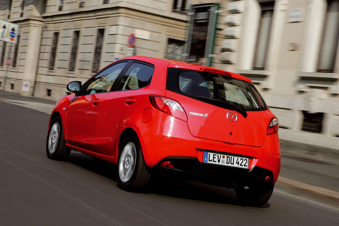 Mazda 2 MZR 1.3 Core 75cv Mazda 2 MZR 1.3 Core 75cv