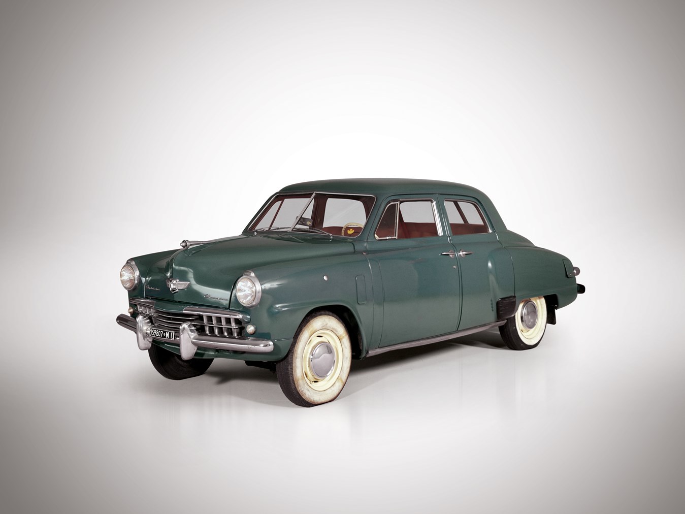 Studebaker Champion Deluxe Sedan