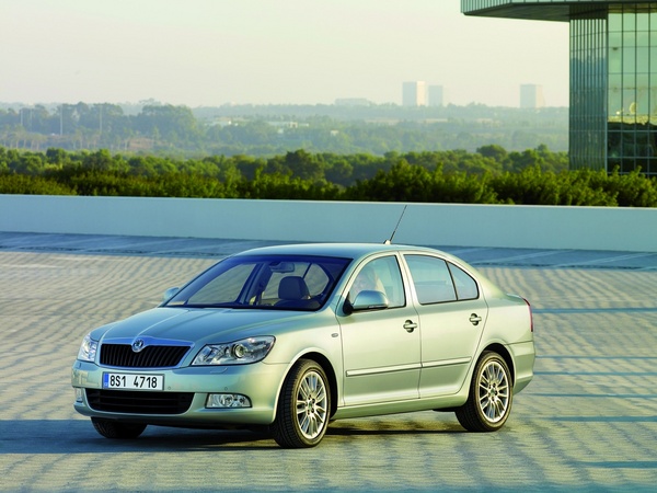 Skoda Octavia 2.0 TDI Elegance DSG 6v Skoda Octavia 2.0 TDI Elegance DSG 6v