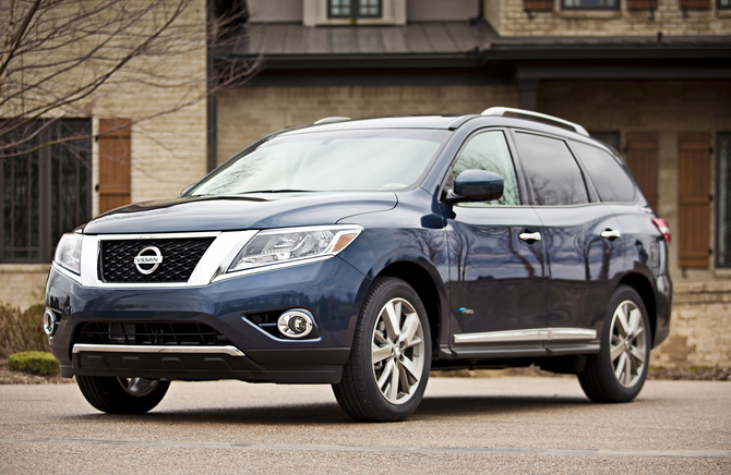 Nissan Pathfinder Gen.4 Nissan Pathfinder Gen.4