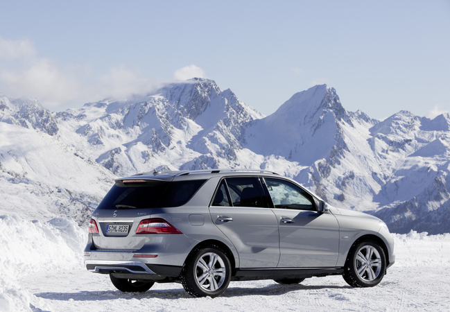 Mercedes-Benz ML 400 4MATIC Mercedes-Benz ML 400 4MATIC