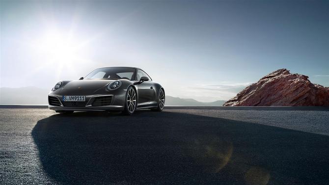 Porsche 911 Carrera 4 PDK Porsche 911 Carrera 4 PDK