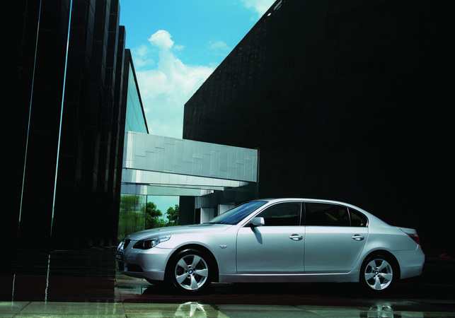BMW 523Li BMW 523Li