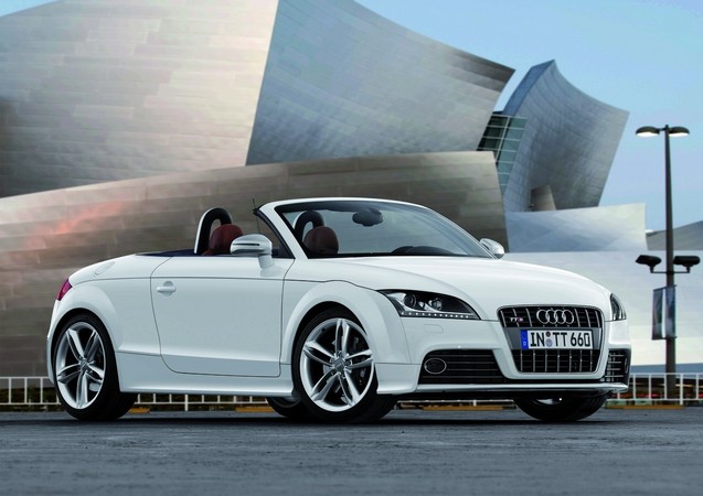 Audi TTS Roadster 2.0 TFSI quattro Audi TTS Roadster 2.0 TFSI quattro