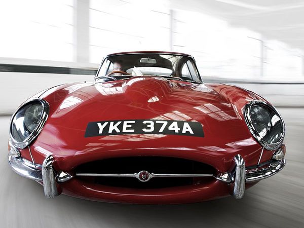Jaguar E-Type 2+2 Jaguar E-Type 2+2