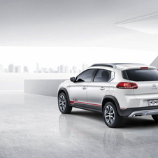 The C-XR was equipped with Citroën's THP 160 petrol engine and combined with an automatic gearbox and stop-start system