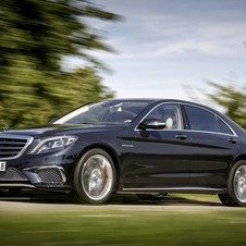 A Mercedes vai lançar o S65 AMG nos Salões de Los Angeles e Tóquio