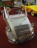 Auto Nacional Biscúter 100