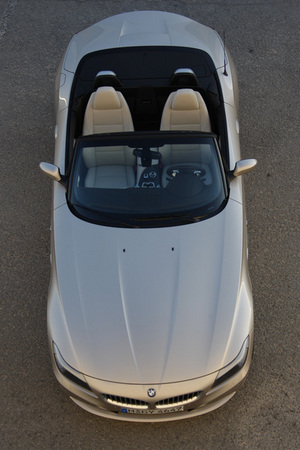 BMW Z4 sDrive30i Automatic BMW Z4 sDrive30i Automatic