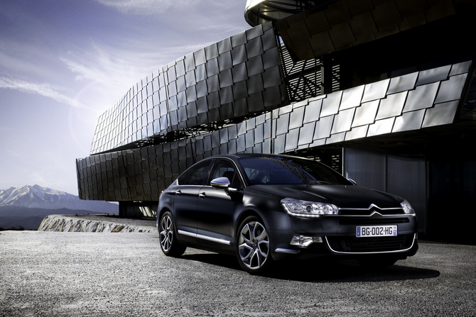 Citroën C5 V6 HDi 240 DPFS Série Noire Citroën C5 V6 HDi 240 DPFS Série Noire