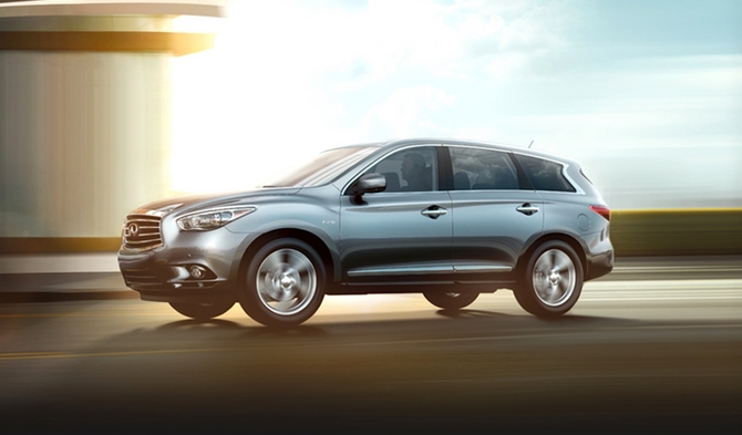 The QX60 also gets a hybrid option The QX60 also gets a hybrid option