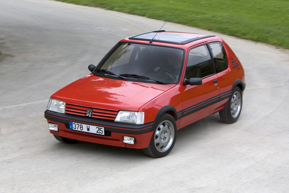 Peugeot 205 GTi basic info spec rating